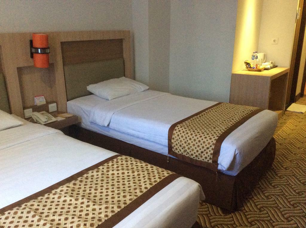 Abadi Hotel Malioboro Yogyakarta By Tritama Hospitality Exterior foto